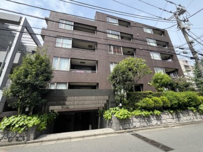 麻布を、街を、身軽に楽しむ。
